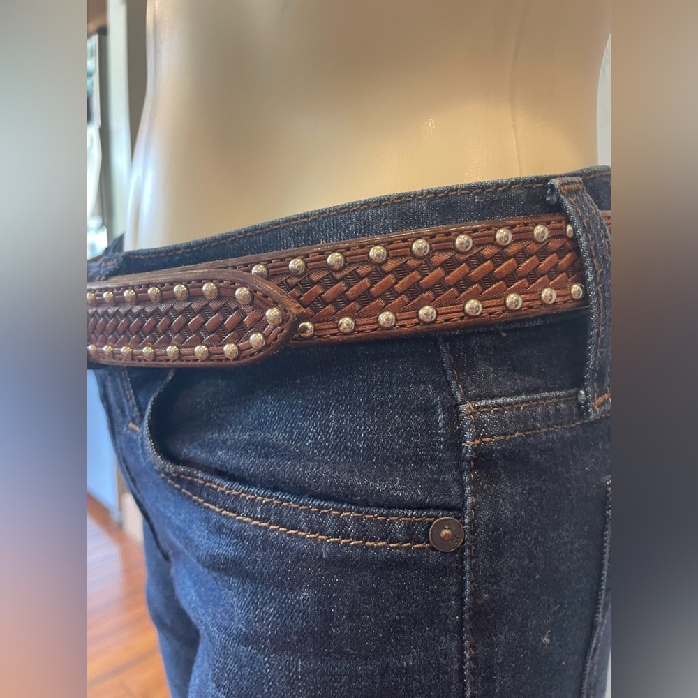Women’s Brown Studded genuine Leather Belt fits 29”-32” - Picture 2 of 4